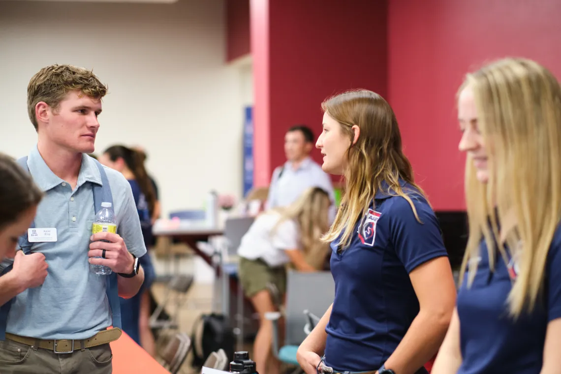 students at the club fair